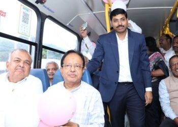 ಹಳದಿ ಮಾರ್ಗದಲ್ಲಿ ಮೆಟ್ರೋ ಫೀಡರ್ ಬಸ್.. ರೈಲುಯಾನದ ಸೊಗಸು.. ಹೊಸ ಬಸ್ ಸಂಚಾರಕ್ಕೆ ರಾಮಲಿಂಗಾ ರೆಡ್ಡಿ ಗ್ರೀನ್ ಸಿಗ್ನಲ್