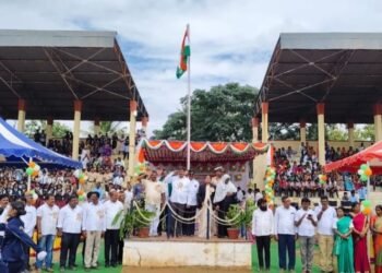 ಹನೂರಿನಲ್ಲಿ ಸ್ವಾತಂತ್ರ್ಯೋತ್ಸವ ಸಮಾರಂಭ.. ಮಿನಿ ಭಾರತ ಅನಾವರಣ..