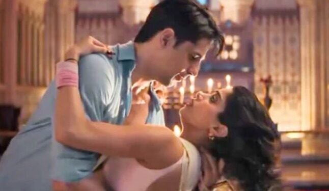 ‘ಪರಮ ಸುಂದರಿ’ ಟ್ರೇಲರ್: ಜಾನ್ವಿ–ಸಿದ್ಧಾರ್ಥ್ ಪ್ರೇಮ ಹಾಸ್ಯದ ಮಿಂಚು