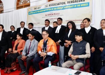 ಅಮಿತ್ ಶಾ ವಿರುದ್ಧ ನಿವೃತ್ತ ನ್ಯಾಯಮೂರ್ತಿಗಳ ಸಹಿ ಅಭಿಯಾನ ‘ಅನುಚಿತ’: ಕಿರಣ್ ರಿಜಿಜು