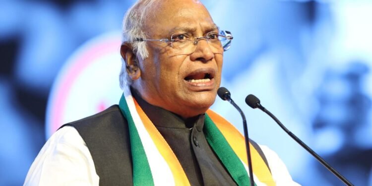 ಮತಗಳ್ಳತನ ಮಾಡಿ ಮೋದಿ ಈ ದೇಶದ ಪ್ರಧಾನಿಯಾಗಿದ್ದಾರೆ; ಖರ್ಗೆ.