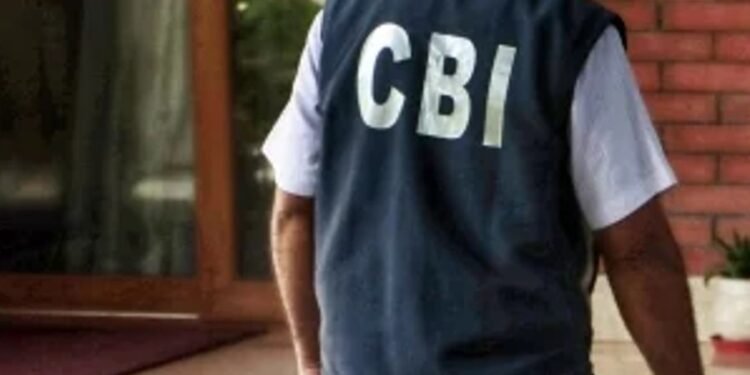 ಕೋಲ್ಕತ್ತಾ, ಬೆಂಗಳೂರು, ಮುಂಬೈ – ಬಿಲ್ಡರ್ಗಳ ಮನೆ, ಕಚೇರಿಗಳ ಮೇಲೆ ಸಿಬಿಐ ದಾಳಿ