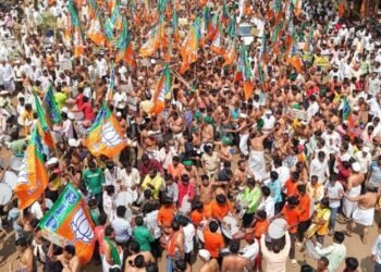 ಅತಿವೃಷ್ಟಿ ಬಾಧಿತ ರೈತರ ಆಕ್ರೋಶ; ಬಸವಕಲ್ಯಾಣದಲ್ಲಿ ಬಿಜೆಪಿ ಸಾಥ್‌ನೊಂದಿಗೆ ಬೃಹತ್ ಪ್ರತಿಭಟನೆ