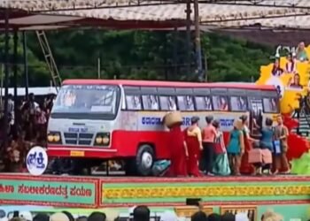 ಮೈಸೂರು ದಸರಾ ಮೆರವಣಿಗೆಯಲ್ಲಿ ಸರ್ಕಾರದ ಗ್ಯಾರೆಂಟಿ ಅನಾವರಣ; ಕುತೂಹಲ ಕೆರಳಿಸಿದ ‘ಶಕ್ತಿ’ ಸ್ತಬ್ಧಚಿತ್ರ