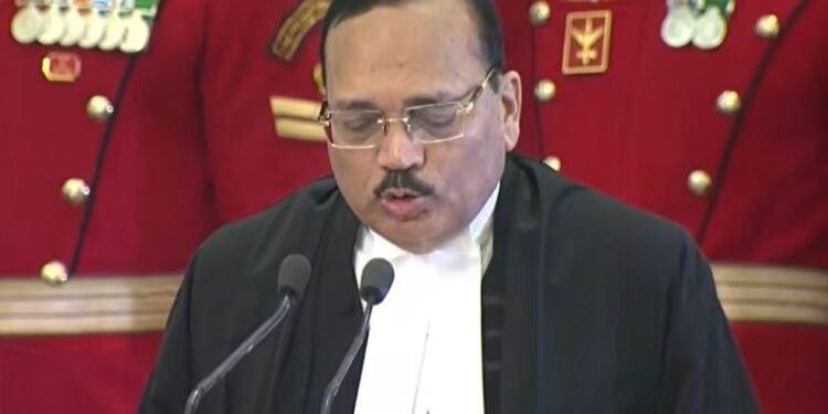 ಭಾರತದ 53ನೇ ಮುಖ್ಯ ನ್ಯಾಯಮೂರ್ತಿಯಾಗಿ ಸೂರ್ಯಕಾಂತ್ ಪ್ರಮಾಣ ವಚನ