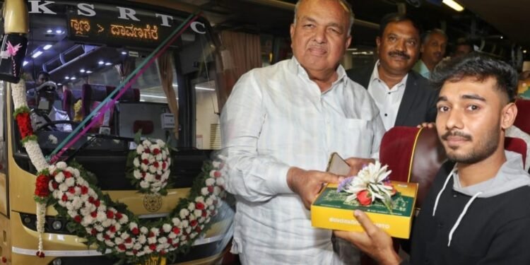 ದಾವಣಗೆರೆ ಜನರಿಗೆ ಬೆಂಗಳೂರು ವಿಮಾನ ನಿಲ್ದಾಣ ಮತ್ತಷ್ಟು ಸಮೀಪ! ಸುಸಜ್ಜಿತ ಫ್ಲೈಬಸ್  ಆರಂಭ