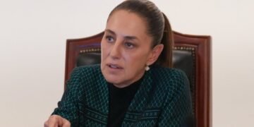 ಮೆಕ್ಸಿಕೋ ಅಧ್ಯಕ್ಷೆಗೆ ಮುತ್ತಿಡಲು ಯತ್ನ; ವೀಡಿಯೊ ವೈರಲ್