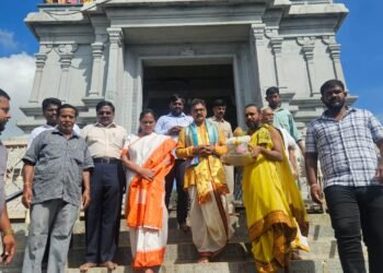 ಕಾರ್ತಿಕ ಸೋಮವಾರ: ಘಾಟಿ ಸುಬ್ರಹ್ಮಣ್ಯ ಕ್ಷೇತ್ರದಲ್ಲಿ ಸಚಿವೆ ಶೋಭಾ ವಿಶೇಷ ಪೂಜೆ