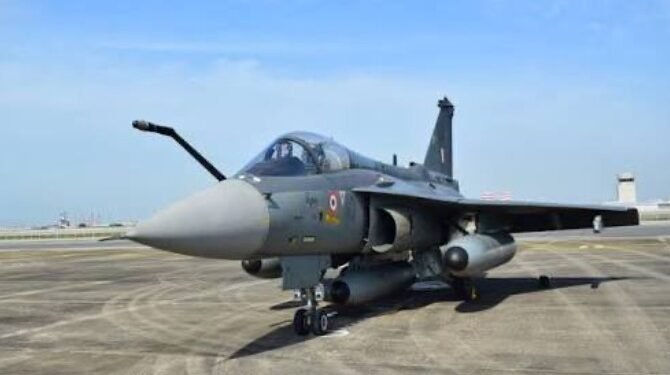 ದುಬೈ ಏರೋ ಶೋ ವೇಳೆ ತೇಜಸ್ ಯುದ್ಧವಿಮಾನ ಪತನ