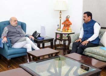 ಕಾಂಗ್ರೆಸ್ ವಿದ್ಯಮಾನಗಳ ನಡುವೆ ಅಮಿತ್ ಶಾ ಭೇಟಿಯಾದ ವಿಜಯೇಂದ್ರ; ಹೆಚ್ಚಿದ ಕುತೂಹಲ