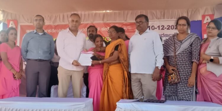 ಆಶಾ ಕಾರ್ಯಕರ್ತೆಯರಲ್ಲಿ ಹೆಚ್ಚಿದ ಆಶಾವಾದ; ದಿನೇಶ್ ಗುಂಡೂರಾವ್ ಭರವಸೆ