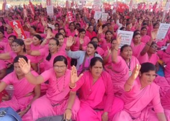 ಆಶಾ ಕಾರ್ಯಕರ್ತೆಯರಲ್ಲಿ ಹೆಚ್ಚಿದ ಆಶಾವಾದ; ದಿನೇಶ್ ಗುಂಡೂರಾವ್ ಭರವಸೆ