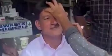 ಕೇರಳ ಲೋಕಲ್ ಫೈಟ್; ಪಣದಲ್ಲಿ ಸೋತು ಮೀಸೆ ಬೋಳಿಸಿದ LDF ನಾಯಕ