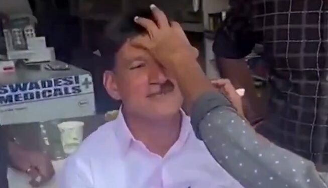 ಕೇರಳ ಲೋಕಲ್ ಫೈಟ್; ಪಣದಲ್ಲಿ ಸೋತು ಮೀಸೆ ಬೋಳಿಸಿದ LDF ನಾಯಕ