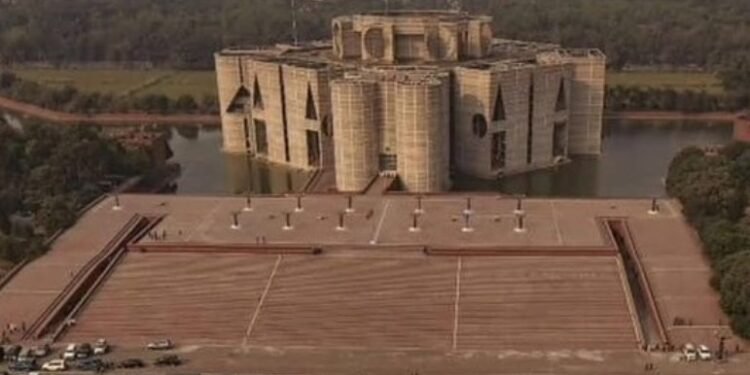 ನಾಡಿನೆಲ್ಲೆಡೆ ಕ್ರಿಸ್ಮಸ್ ಸಡಗರ; ಚರ್ಚಿನ ಪ್ರಾರ್ಥನೆಯಲ್ಲಿ ಪ್ರಧಾನಿ ಮೋದಿ ಭಾಗಿ