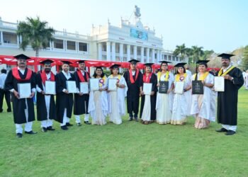 ಮೈಸೂರು ವಿವಿಯ ಸೃಷ್ಠಿ ರಿಸರ್ಚ್ ಸೆಂಟರ್ನ ಸಂಶೋಧನಾರ್ಥಿಗಳಿಗೆ PhD ಪದವಿ ಪ್ರದಾನ