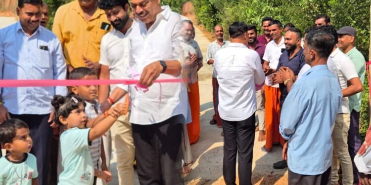 ‘ಇಲ್ಲಿ ಮಕ್ಕಳೇ ಗಣ್ಯರು’; ಮಕ್ಕಳ ಮೂಲಕ ಯೋಜನೆಗಳನ್ನು ಲೋಕಾರ್ಪಣೆ ಮಾಡಿ ನಾಗರಿಕರ ಮನಗೆದ್ದ ಶಾಸಕ ರಾಜೇಶ್ ನಾಯ್ಕ್