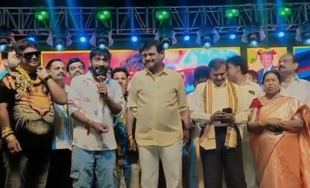 ಮೂರು ವರ್ಷಗಳ ಹಿಂದೆ ದರ್ಶನ್ ನೋಡಲು ಬಂದಿದ್ದ, ಇದೀಗ ಅದೇ ವೇದಿಕೆಯಲ್ಲಿ ಗಮನಸೆಳೆದ