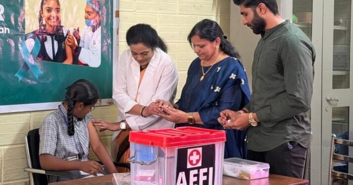 ‘ಗರ್ಭಕಂಠ ಕ್ಯಾನ್ಸರ್’ ಬಗ್ಗೆ ಜಾಗೃತಿ; ಡಾ.ಪದ್ಮಿನಿ ಪ್ರಸಾದ್ ನೇತೃತ್ವದಲ್ಲಿ ಉಚಿತ HPV ಲಸಿಕೆ ಅಭಿಯಾನ ಯಶಸ್ವಿ