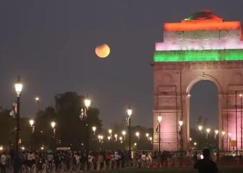 ಅರ್ಥ್ ಅವರ್ 2026: ಇಂದು ರಾತ್ರಿ ಕಗ್ಗತ್ತಲೆಯಲ್ಲಿ ಇಂಡಿಯಾ ಗೇಟ್ !