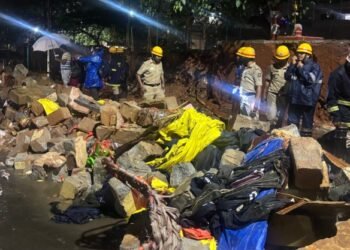 ಬೌರಿಂಗ್ ಆಸ್ಪತ್ರೆ ಆವರಣ ಕುಸಿತ: ಲೋಕಾಯುಕ್ತರಿಂದ ಸ್ವಯಂಪ್ರೇರಿತ ದೂರು, ಅಧಿಕಾರಿಗಳಿಗೆ ಸಂಕಷ್ಟ