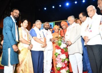 ಅಖಿಲ ಭಾರತ ವೀರಶೈವ-ಲಿಂಗಾಯಿತ ಮಹಾಸಭಾ ಮಹಿಳಾ ಮತ್ತು ಯುವ ವಿಭಾಗಗಳ ಪದಗ್ರಹಣ