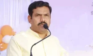 ರಿಯಲ್ ಎಸ್ಟೇಟ್ ಬಿಟ್ಟು ಜನರ ಸಮಸ್ಯೆ ಕಡೆ ಗಮನ ಹರಿಸಿ; ಸಿಎಂಗೆ ವಿಜಯೇಂದ್ರ ತರಾಟೆ