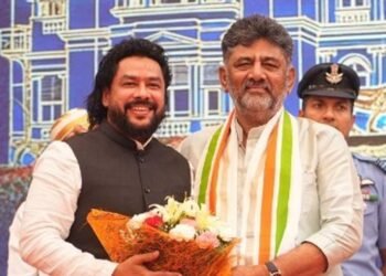 ಸಚಿವ ಸ್ಥಾನಕ್ಕೆ ರಾಜೀನಾಮೆ ನೀಡಲು ನಾಗೇಂದ್ರ ಇಂಗಿತ?; ಸಿಎಂ ಡಿಕೆಶಿ ಜೊತೆ ಚರ್ಚೆ