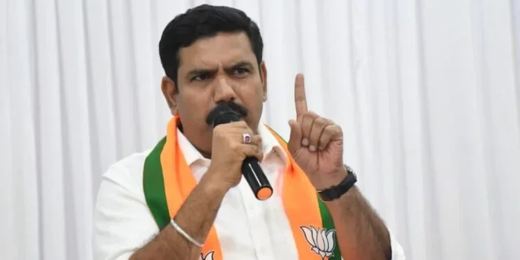 ‘ಆಗಸ್ಟ್‌ನಲ್ಲೇ ನಾಲ್ವರು ರೈತರ ಆತ್ಮಹತ್ಯೆ’; ಸರ್ಕಾರದ ವಿರುದ್ಧ ವಿಜಯೇಂದ್ರ ಆಕ್ರೋಶ