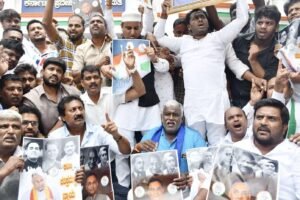 ದಿನೇಶ್ ಗುಂಡೂರಾವ್‌ಗೆ ಸಚಿವ ಸ್ಥಾನ ಕೈತಪ್ಪಿದ ಹಿನ್ನೆಲೆ; ಕೆಪಿಸಿಸಿ ಕಚೇರಿ ಎದುರು ಕಾರ್ಯಕರ್ತರ ಪ್ರತಿಭಟನೆ
