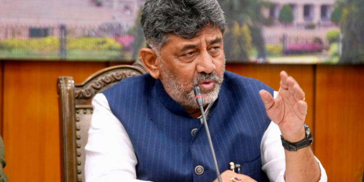 ಪ್ರತಿ ಜಿಲ್ಲೆಯಲ್ಲಿ ಬಡವರಿಗೆ 50 ಸಾವಿರ ಸೈಟ್ ಹಂಚಿಕೆ: ಡಿಕೆಶಿ