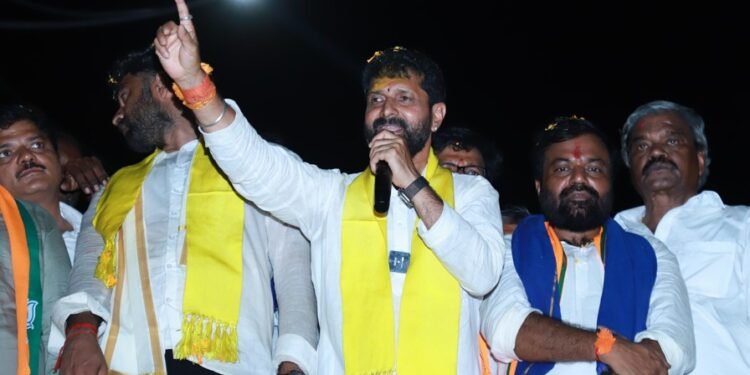 ‘ಭ್ರಷ್ಟಾಚಾರದ ಎಲ್ಲಾ ವಿಕೆಟ್ಗಳು ಬೀಳಬೇಕು’: ‘ಬಳ್ಳಾರಿ ಚಲೋ’ ಪಾದಯಾತ್ರೆಯಲ್ಲಿ ಸಿ.ಟಿ. ರವಿ ರಣಕಹಳೆ