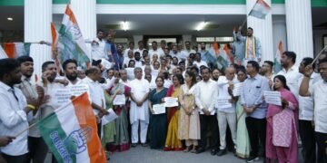 ಭಾಗವತ್ ಹೇಳಿಕೆ, RSS ಧೋರಣೆ ಕುರಿತು ಹರಿಪ್ರಸಾದ್ ಪ್ರಶ್ನೆ; ಕೆಪಿಸಿಸಿ ಕಚೇರಿ ಎದುರು ಪ್ರತಿಭಟನೆ