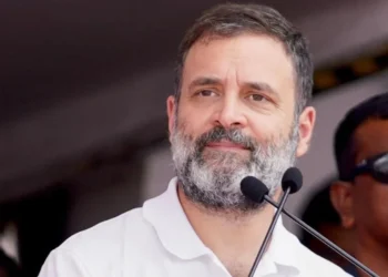 ‘ಮತ ಕಳ್ಳತನ, ಸರ್ಕಾರ ಕಳ್ಳತನ, ಈಗ ಪಕ್ಷ ಕಳ್ಳತನ’; TMC ಚಿಹ್ನೆ ನಿರ್ಬಂಧ ಕ್ರಮಕ್ಕೆ ರಾಹುಲ್ ಆಕ್ಷೇಪ