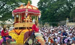 ಮೈಸೂರು ದಸರಾಗೆ ಸ್ಯಾಂಡಲ್ವುಡ್ ಸ್ಟಾರ್ಗಳ ಮೆರುಗು: ಜಂಬೂಸವಾರಿಯಲ್ಲಿ 30 ತಾರೆಯರು!