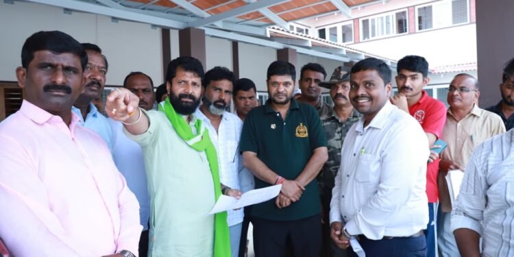 ಅರಣ್ಯ ಇಲಾಖೆಯ ವಿವಿಧ ಕಚೇರಿಗಳನ್ನು ಒಂದೇ ಸೂರಿನಡಿ ತರಲು ದೂರದೃಷ್ಟಿಯ ಯೋಜನೆ; ಚಿಕ್ಕಮಗಳೂರಿನಲ್ಲಿ ₹9.80 ಕೋಟಿ ವೆಚ್ಚದ ಅರಣ್ಯ ಭವನ