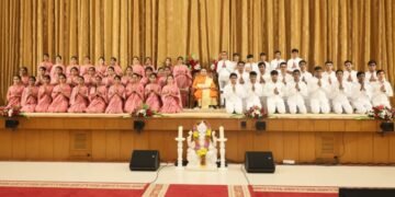 ಮುದ್ದೇನಹಳ್ಳಿಯಲ್ಲಿ 50 ವೈದ್ಯಕೀಯ ವಿದ್ಯಾರ್ಥಿಗಳಿಗೆ ಬಿಳಿ ಕೋಟ್ ಪ್ರದಾನ