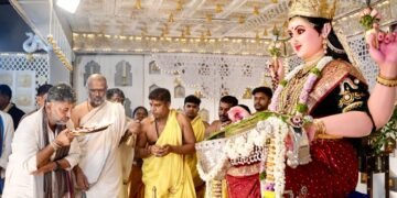 ಕುದ್ರೋಳಿ ದಸರಾದಲ್ಲಿ ಗೋಕರ್ಣನಾಥ, ಶಾರದೆಗೆ ಡಿ.ಕೆ. ಶಿವಕುಮಾರ್ ವಿಶೇಷ ಪೂಜೆ