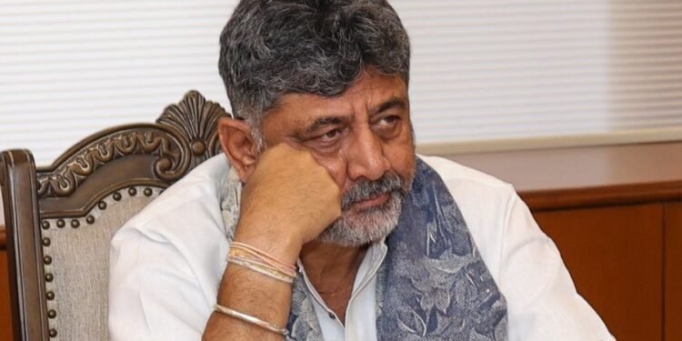 ಕಬ್ಬು ಬೆಳೆಗಾರರ ಸಮಸ್ಯೆ ಪರಿಹಾರಕ್ಕೆ ಮುಂದಿನ ವಾರ ಸಭೆ: ಕಾರ್ಖಾನೆ ಮಾಲೀಕರು, ರೈತರು, ಕೇಂದ್ರದ ಅಧಿಕಾರಿಗಳೊಂದಿಗೆ ಸಿಎಂ ಚರ್ಚೆ