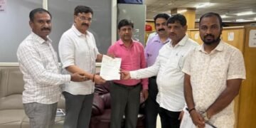ಪರಿಷತ್ ಚುನಾವಣೆ: ಶಿಕ್ಷಕರಿಗೆ ಬಾರ್‌ಕೋಡ್ ಕೂಪನ್ ಹಂಚಿಕೆ: ಕಾಂಗ್ರೆಸ್ ಅಭ್ಯರ್ಥಿ ಪುಟ್ಟಣ್ಣ ವಿರುದ್ಧ ಜೆಡಿಎಸ್ ಆರೋಪ