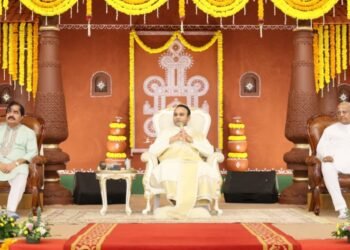 ಮುದ್ದೇನಹಳ್ಳಿ ಸತ್ಯ ಸಾಯಿ ಗ್ರಾಮದಲ್ಲಿ ನವರಾತ್ರಿ ವೈಭವ; ಆರ್ಥಿಕ, ಶೈಕ್ಷಣಿಕ ಅಸಮಾನತೆ ನಿವಾರಣೆಗೆ ಡಾ. ಮೋಹನ್ ಆಳ್ವ ಕರೆ