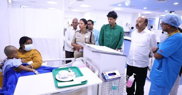 ದಸರಾ ಮೆರವಣಿಗೆ ವೇಳೆ ಪೊಲೀಸ್ ಲಾಠಿ ಏಟು; ಗಾಯಾಳು ಬಾಲಕನಿಗೆ ₹5 ಲಕ್ಷ ಪರಿಹಾರ ಘೋಷಣೆ