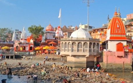 2027ರ ಸಿಂಹಸ್ಥ ಕುಂಭಮೇಳಕ್ಕೆ ಭರ್ಜರಿ ತಯಾರಿ; ರಾಷ್ಟ್ರಪತಿಗೆ ಮಹಾ ಸರ್ಕಾರ ಆಹ್ವಾನ