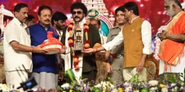 ಶ್ರೀರಂಗಪಟ್ಟಣ ದಸರಾ ಸಾಂಸ್ಕೃತಿಕ ಕಾರ್ಯಕ್ರಮಕ್ಕೆ ರವಿಚಂದ್ರನ್ ಚಾಲನೆ; ಅಂಬಿ, ವಿಷ್ಣು ನೆನೆದು ಭಾವುಕರಾದ ಸಚಿವ