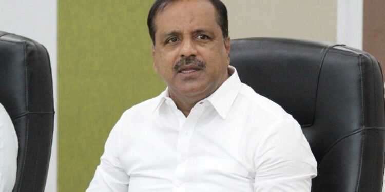 ಕ್ಯಾನ್ಸರ್ ಔಷಧಗಳ ಬೆಲೆ ಇಳಿಕೆಗೆ ಕರ್ನಾಟಕದ ತನಿಖೆ ನೆರವು: ನವೆಂಬರ್ 1ರಿಂದ ಬೆಲೆ ವಿವರ ಕಡ್ಡಾಯ ಎಂದ ಯು.ಟಿ. ಖಾದರ್